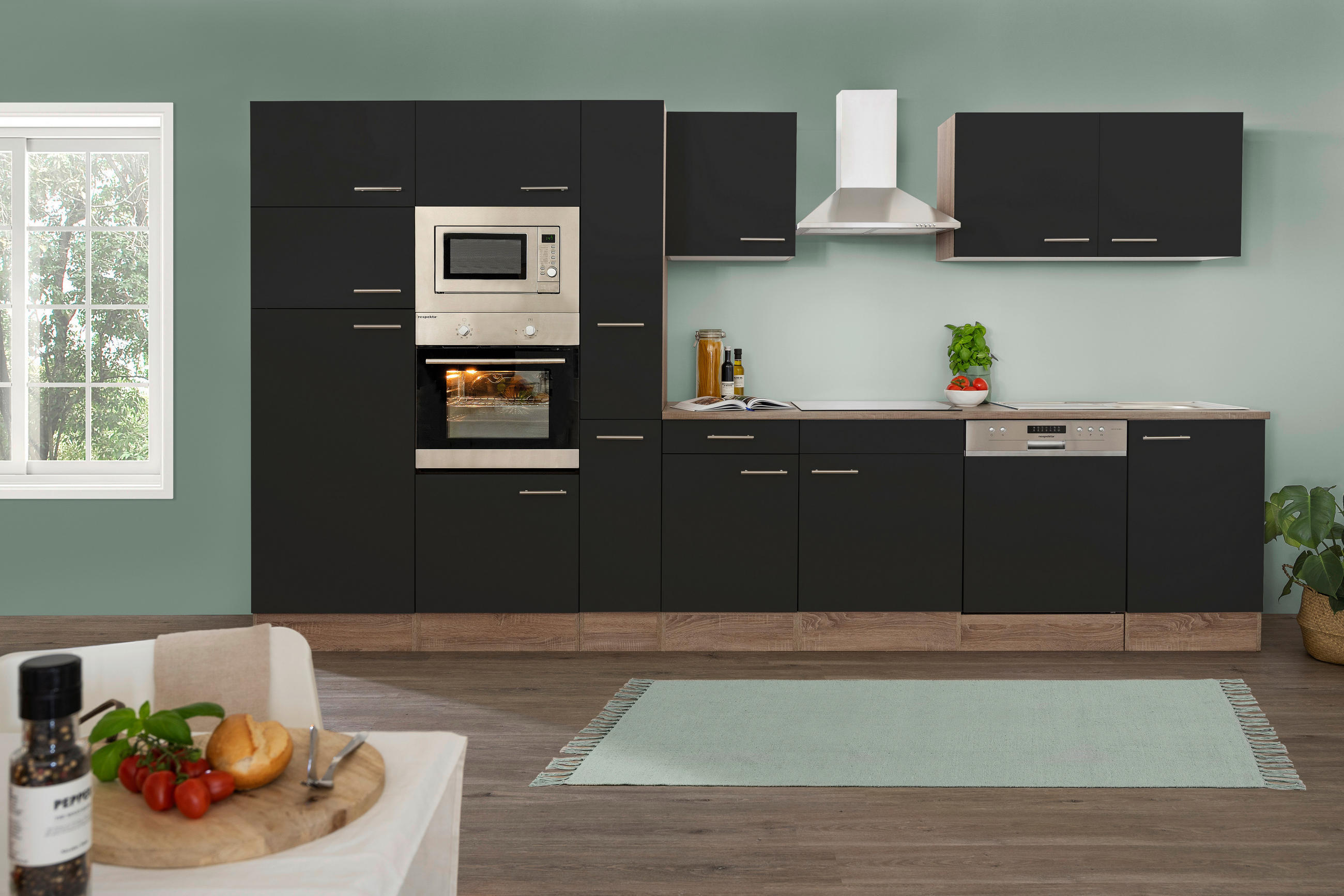 KÜCHENBLOCK 370 cm   in Schwarz  - Edelstahlfarben/Eichefarben, Design, Holzwerkstoff/Metall (370cm) - Respekta