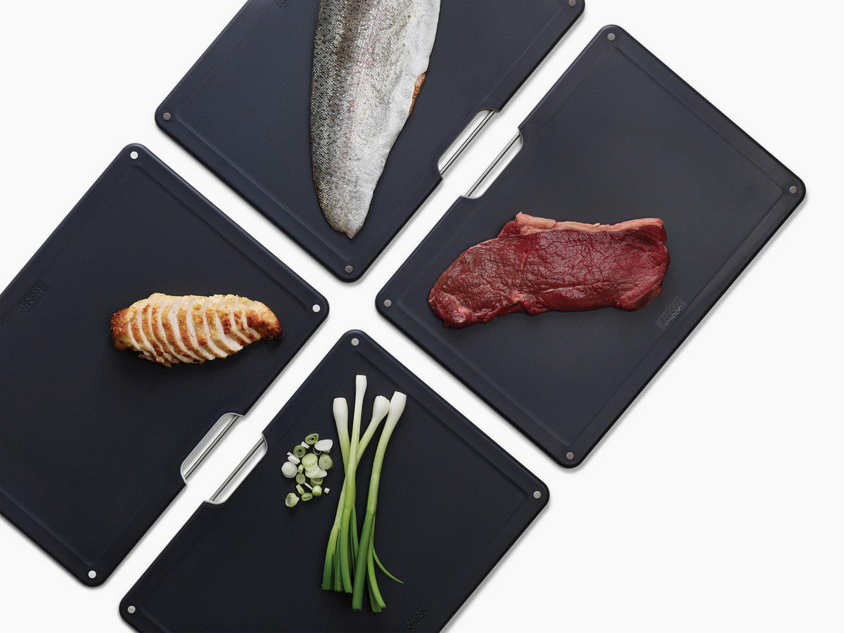 SET DESK ZA REZANJE - rožnato zlata, Basics, kovina/umetna masa (35,5/26,5/7,4cm) - Joseph Joseph