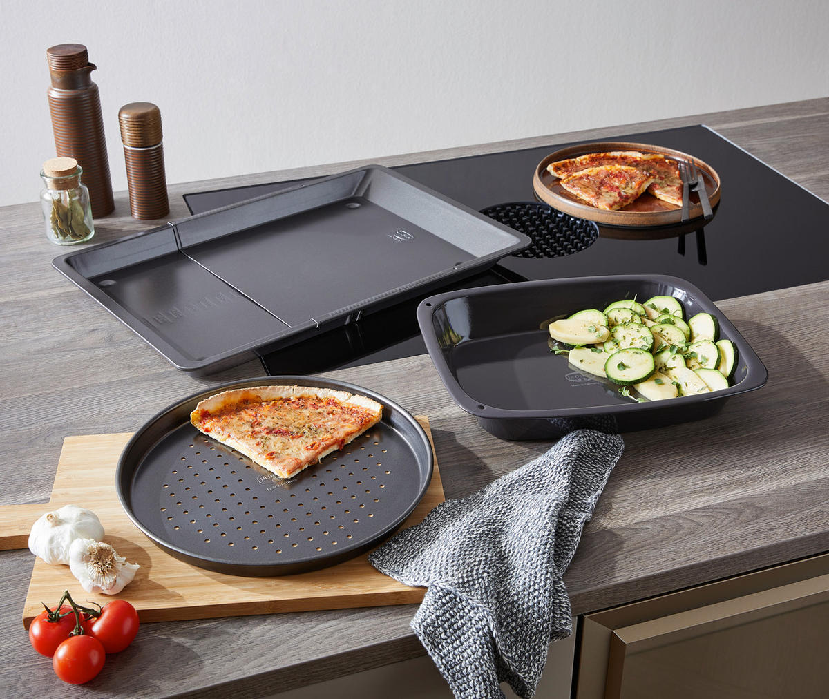 BACKBLECH Tradition  - Schwarz, Basics, Metall (37-52cm) - Dr.Oetker