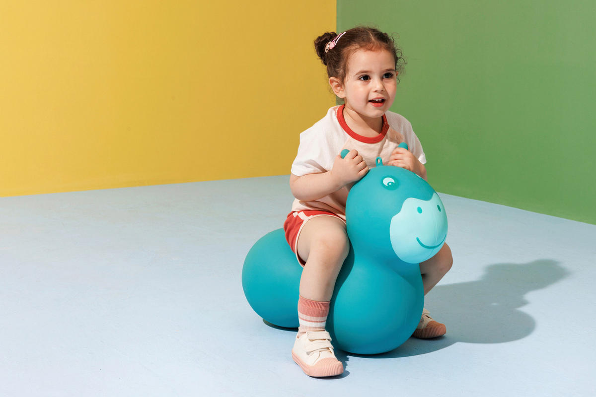 RUTSCHFAHRZEUG Micro Air Hopper  - Hellblau, Basics, Kunststoff (53/29/51cm) - Micro Mobility