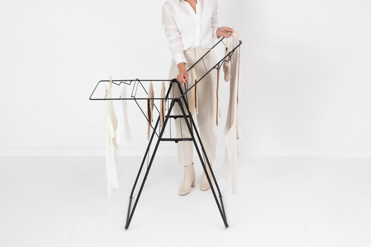 STALAK ZA SUŠENJE RUBLJA - crna, Basics, metal (59/98/5cm) - Brabantia