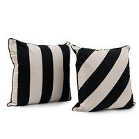 PERNĂ CANAPEA  - alb/negru, Basics, textil (45/45/10cm)