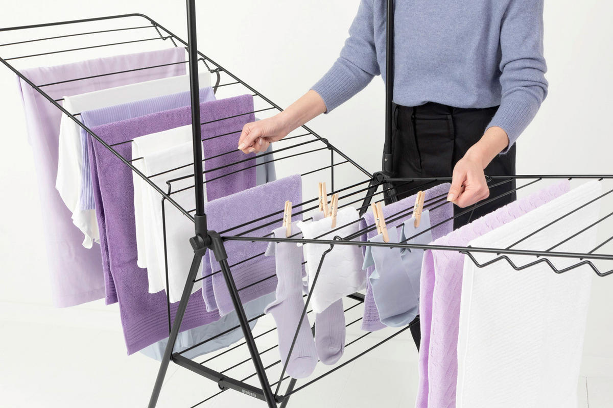 VERTIKÁLNY SUŠIAK NA BIELIZEŇ - čierna, Design, kov (66,1/98,9cm) - Brabantia
