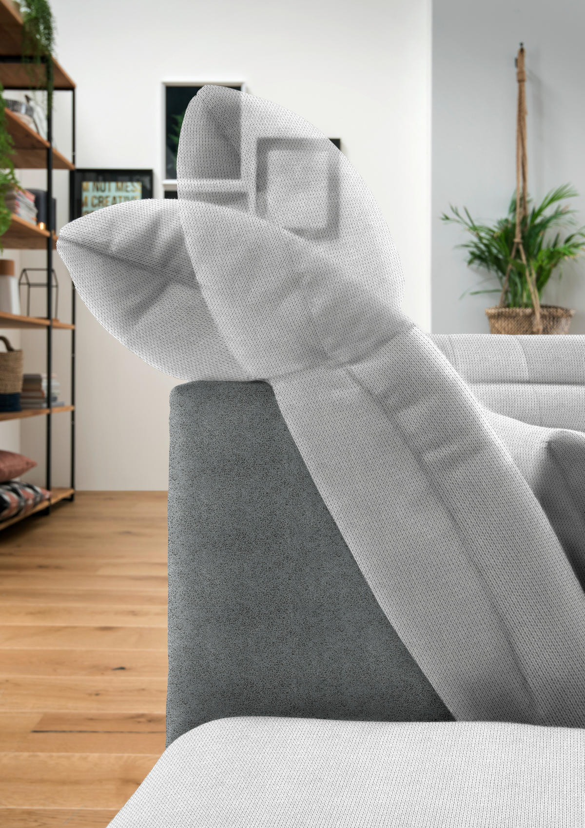 WOHNLANDSCHAFT in Mikrofaser Hellgrau  - Chromfarben/Hellgrau, Design, Kunststoff/Textil (204/350/211cm) - Xora