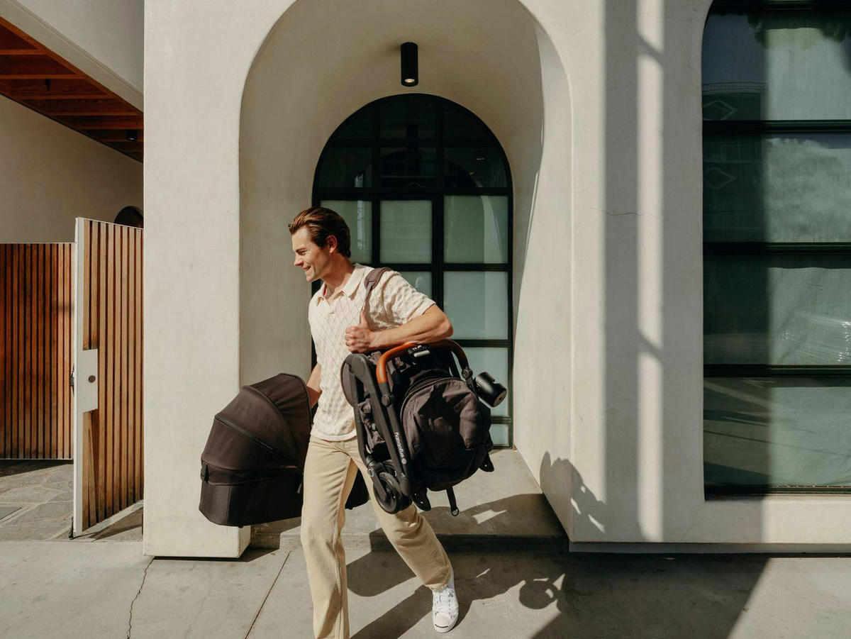 KOŠARA ZA SPAVANJE  METRO 3   - crna, Basics (77/36/57cm) - Ergobaby