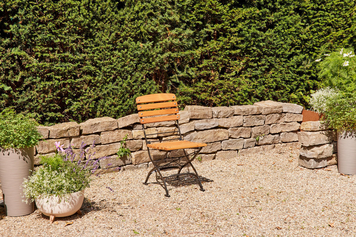 GARTENKLAPPSTUHL Robinie Stahl Schwarz, Robinienfarben  - Robinienfarben/Schwarz, KONVENTIONELL, Holz/Metall (60/87/57cm) - Siena Garden