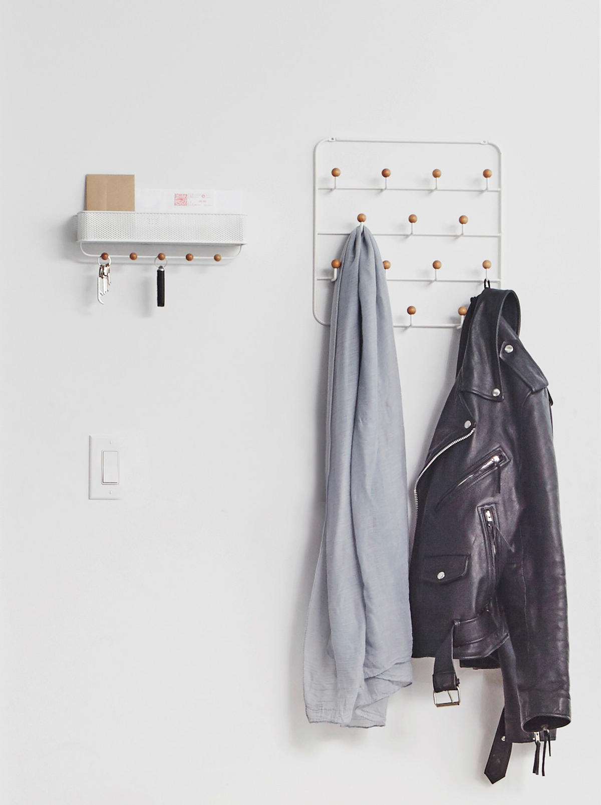 WANDGARDEROBE  in Weiß  - Weiß, Basics, Metall (36/60/9cm) - Umbra