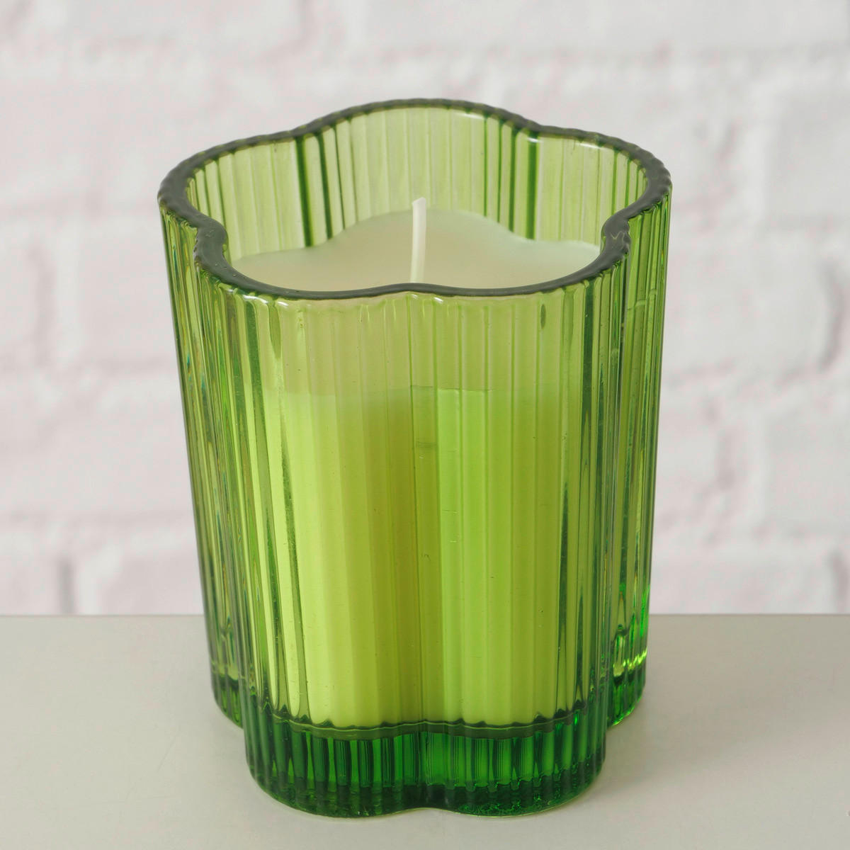 KERZE IM GLAS - Hellgrün/Grün, Basics, Glas/Naturmaterialien (7,4/8,5cm)
