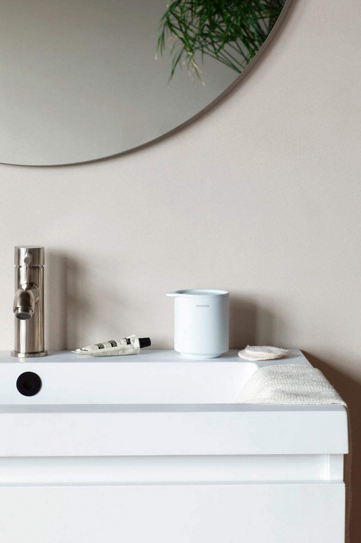KUPAONSKA ČAŠA  bijela  metal  MINDSET  - bijela, Basics, metal (8.1/9.5/8.1cm) - Brabantia