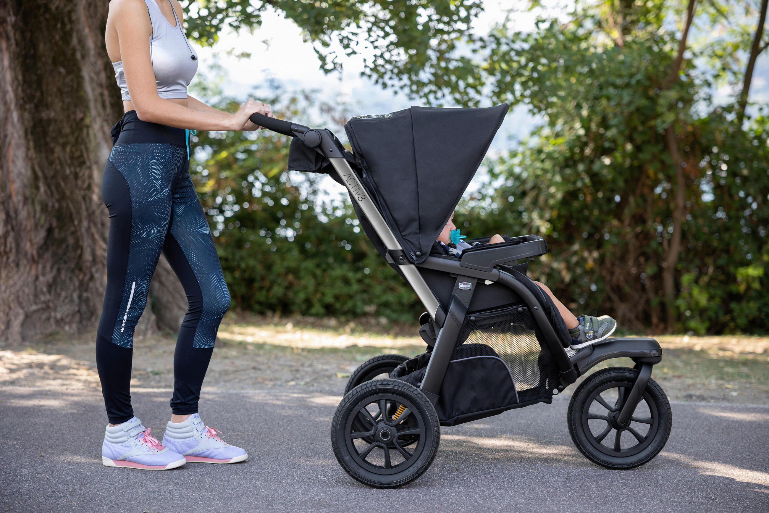 BUGGY ACTIV3  - Schwarz, Basics, Textil/Metall (64/116/121,5/102/113cm) - Chicco