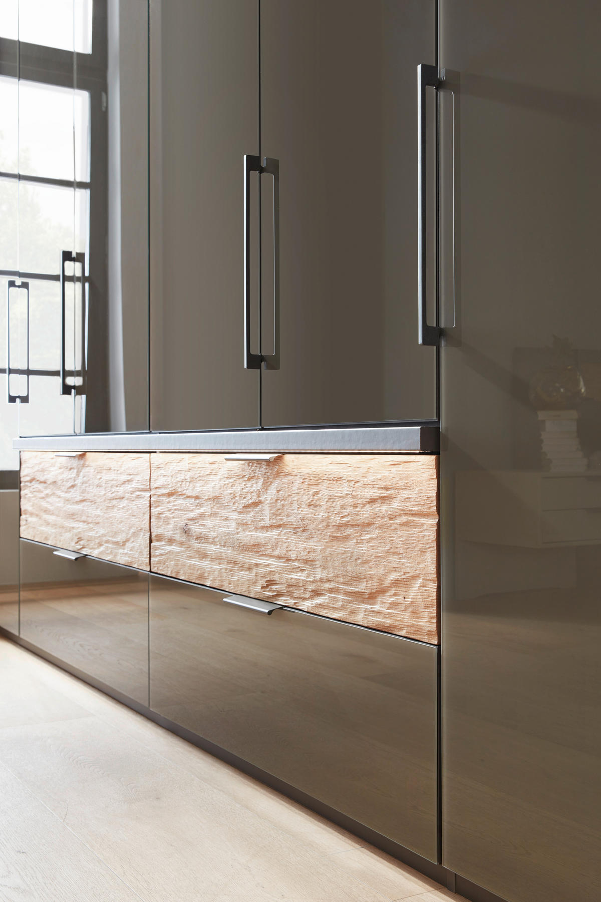 DREHTÜRENSCHRANK in Graubraun  - Graubraun, Konventionell, Glas/Holzwerkstoff (300/216/58cm) - Dieter Knoll
