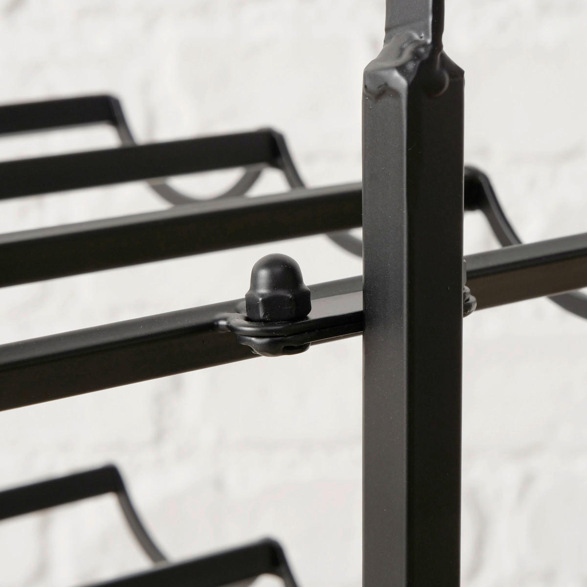 REGÁL NA VÍNO - čierna, Basics, kov (31/22/91cm)