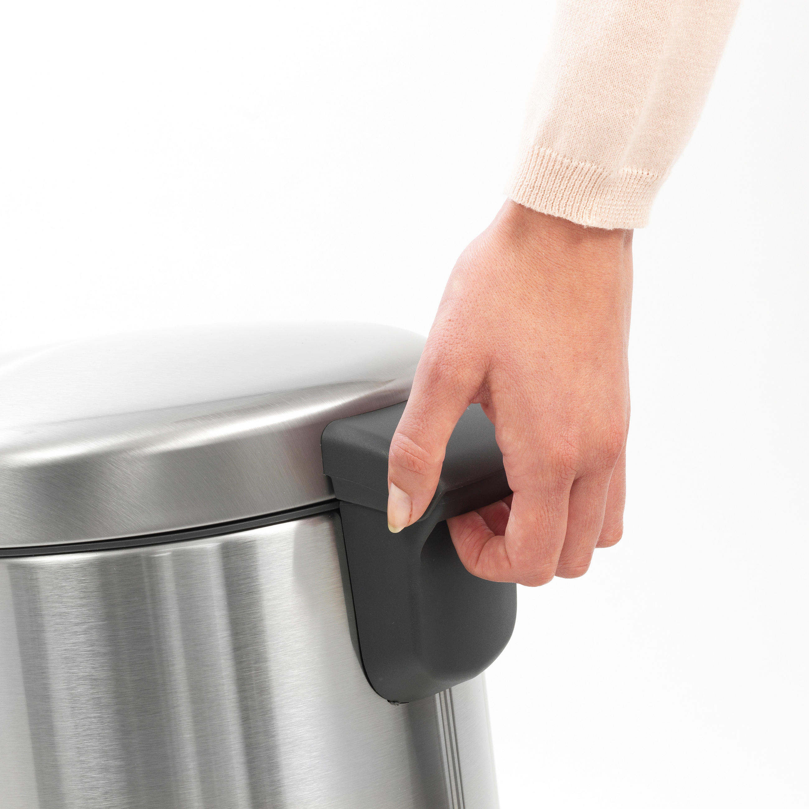 PEDÁLOS SZEMETES 12 l - ezüst/fekete, Basics, műanyag/fém (12l) - Brabantia