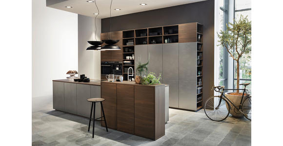 EINBAUKÜCHE   - Edelstahlfarben/Nussbaumfarben, Design, Holzwerkstoff/Kunststoff - Dieter Knoll