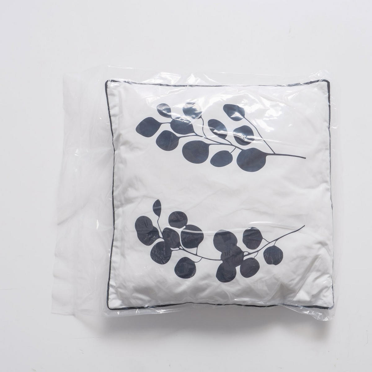 ZIERKISSEN  45/45 cm   - Schwarz/Weiß, Basics, Textil (45/45cm)