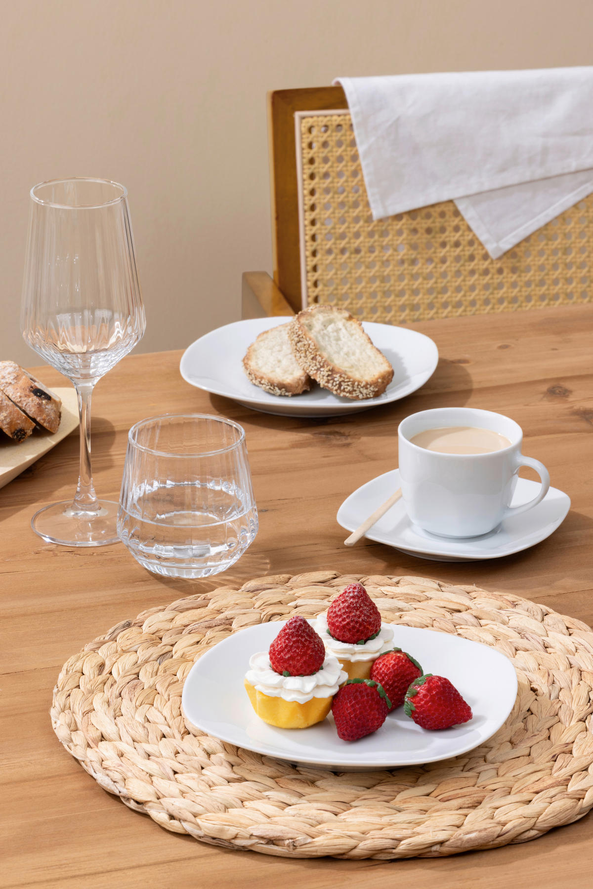 SERVIS ZA KAFU  Square Shape  18 delova      - bela, Konvencionalno, keramika - Boxxx