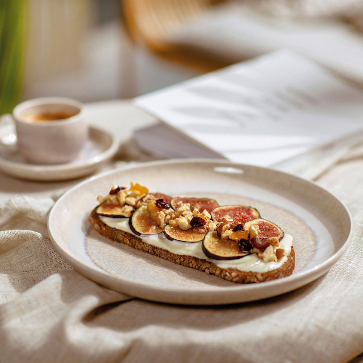 FRÜHSTÜCKSSERVICE Sandfarben 12-teilig Perlemor sand  - Sandfarben, KONVENTIONELL, Keramik (34,5/19,4/32,0cm) - like.Villeroy & Boch