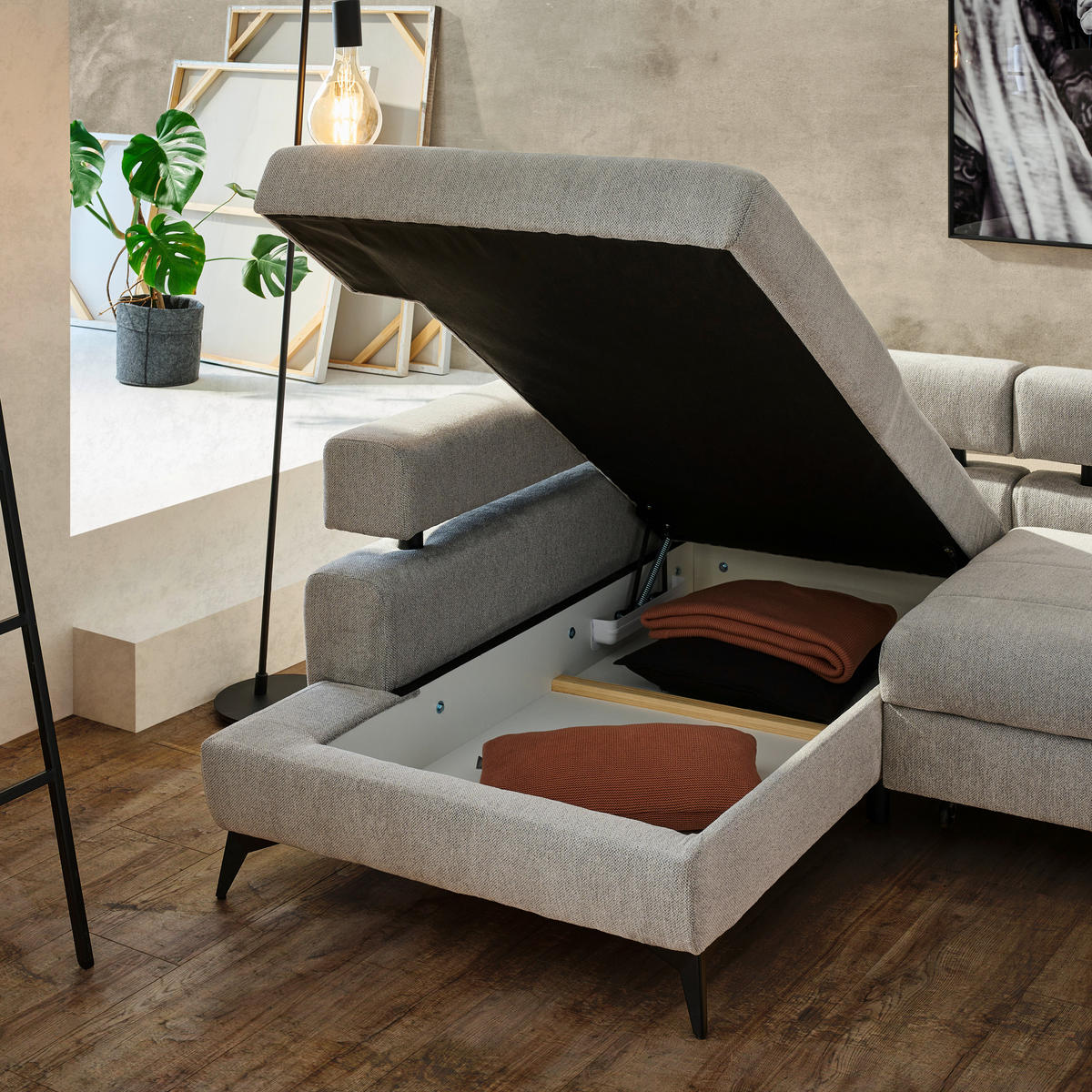 ECKSOFA in Chenille Hellgrau  - Hellgrau/Schwarz, Konventionell, Textil/Metall (184/265cm) - Hom`in
