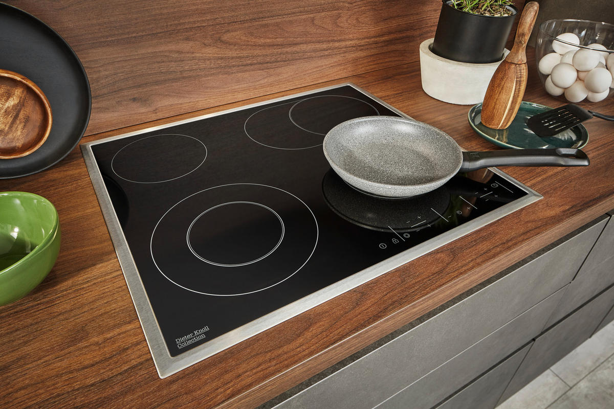 INBYGGNADSKÖK   - Design, trämaterial - Celina