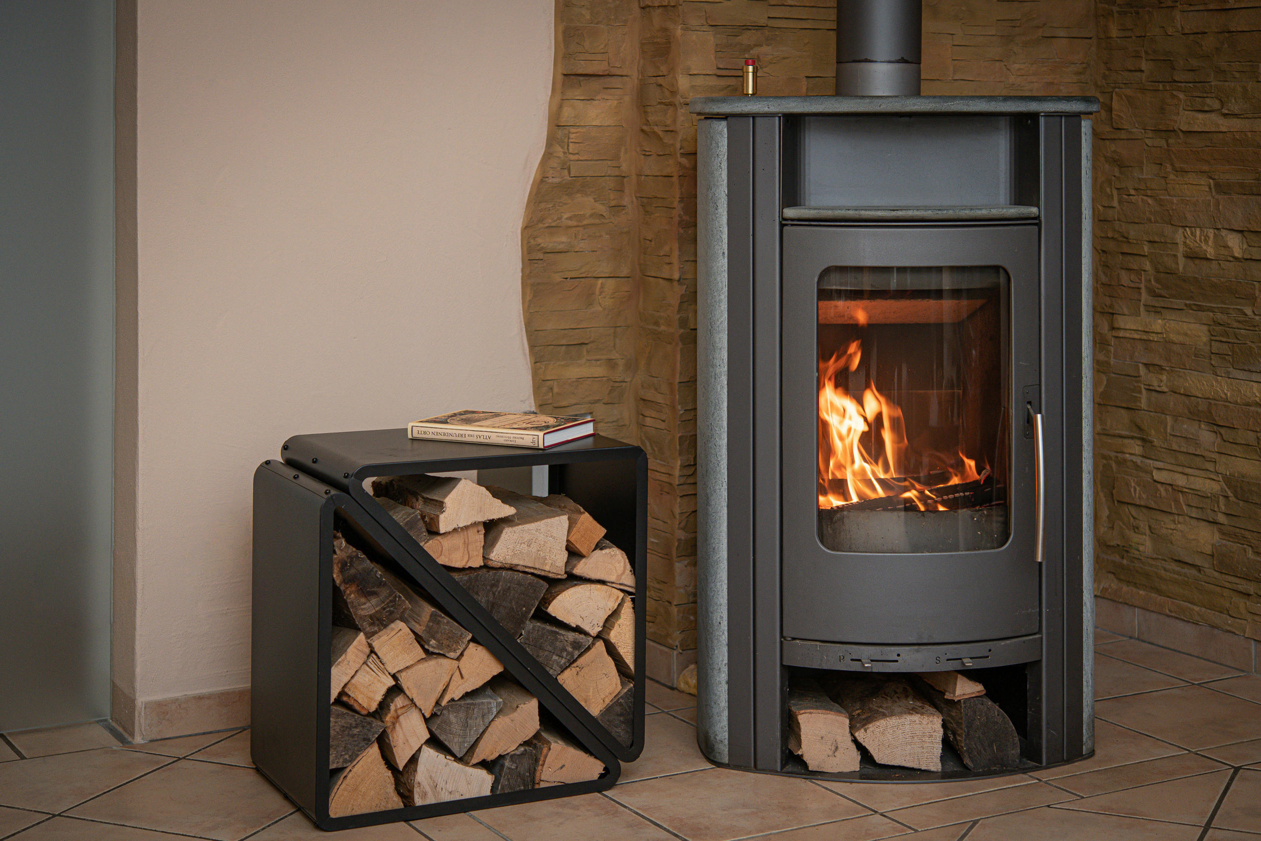 KAMINHOLZREGAL 35,5/56/57 cm  Metall  - Schwarz, Basics, Metall (35,5/56/57cm) - Ambia Garden