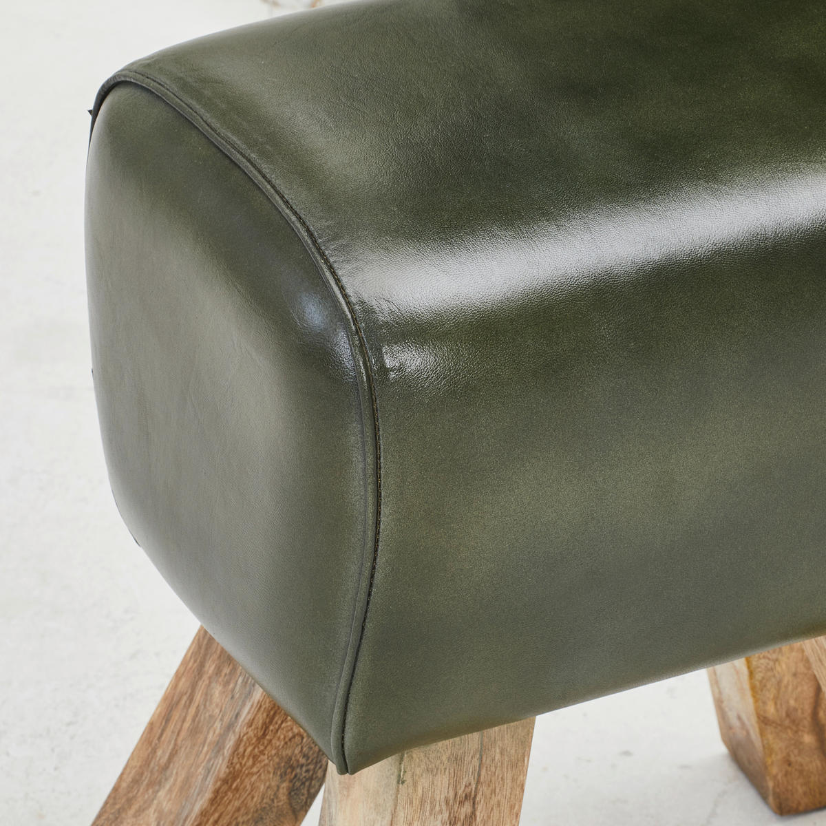 HOCKER Echtleder Mangoholz Olivgrün  - Naturfarben/Olivgrün, LIFESTYLE, Leder/Holz (42/45/35cm) - Livetastic
