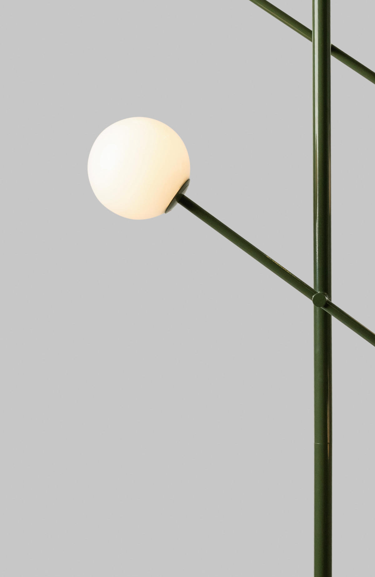 STEHLEUCHTE 47,5/63,5/165 cm    - Dunkelgrün/Weiß, Design, Glas/Metall (47,5/63,5/165cm) - It's about Romi