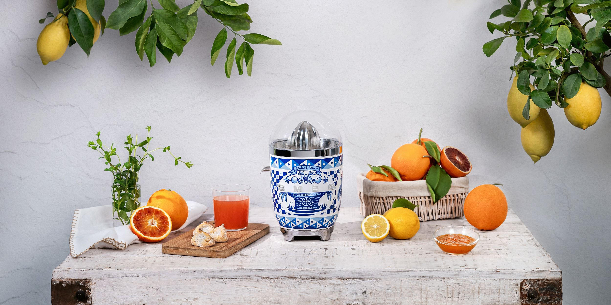 ZITRONENPRESSE - Blau/Weiß, Design, Metall (16,6/28,1/16,6cm) - SMEG