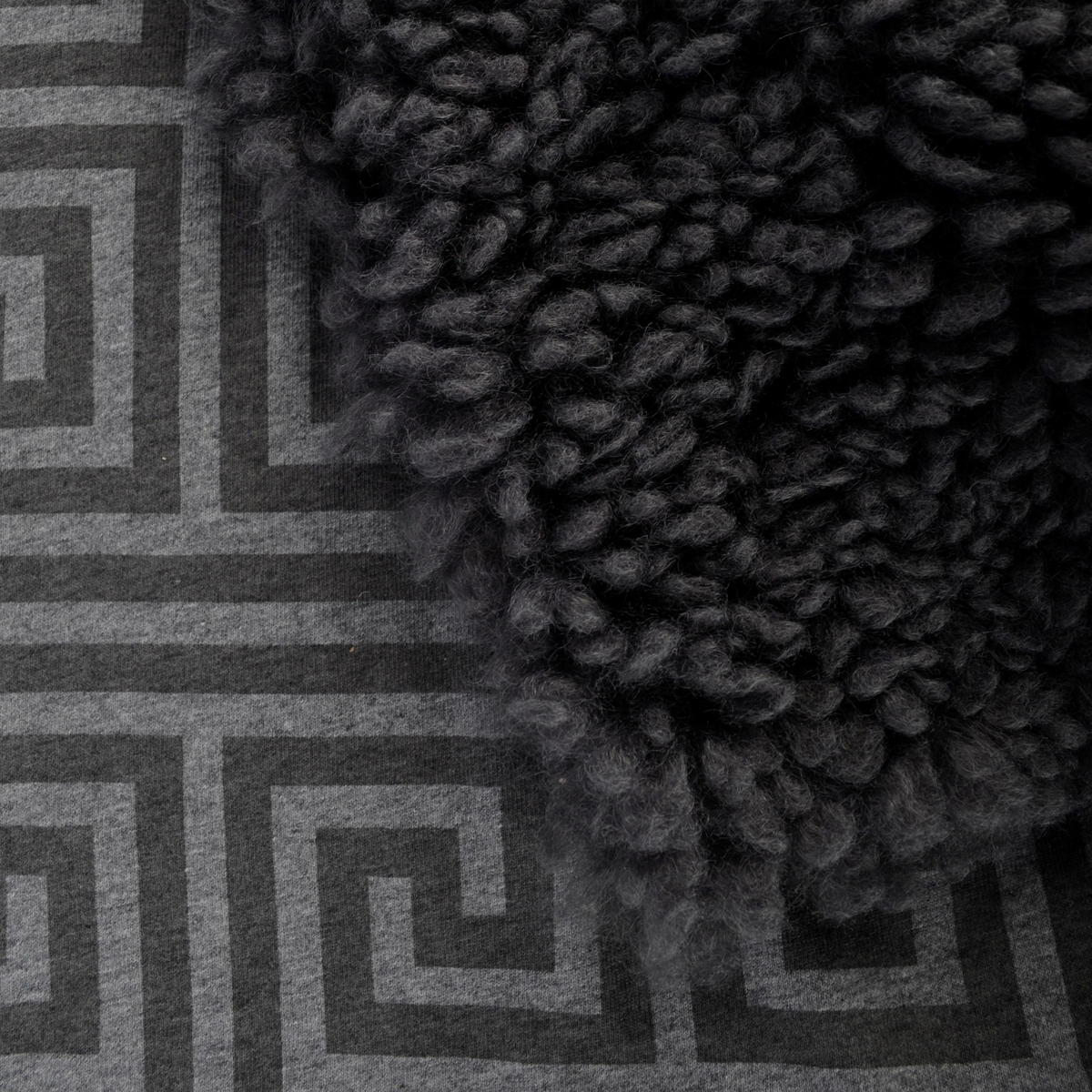 DECKE Reborn Lamb Legacy 140/190 cm  - Dunkelgrau/Grau, Basics, Textil (140/190cm) - Zoeppritz