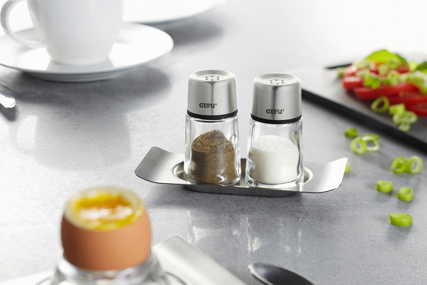 SALT-& PEPPARSTRÖARE    - klar/silver, Basics, metall/glas (10,2/7,9/7cm) - Gefu