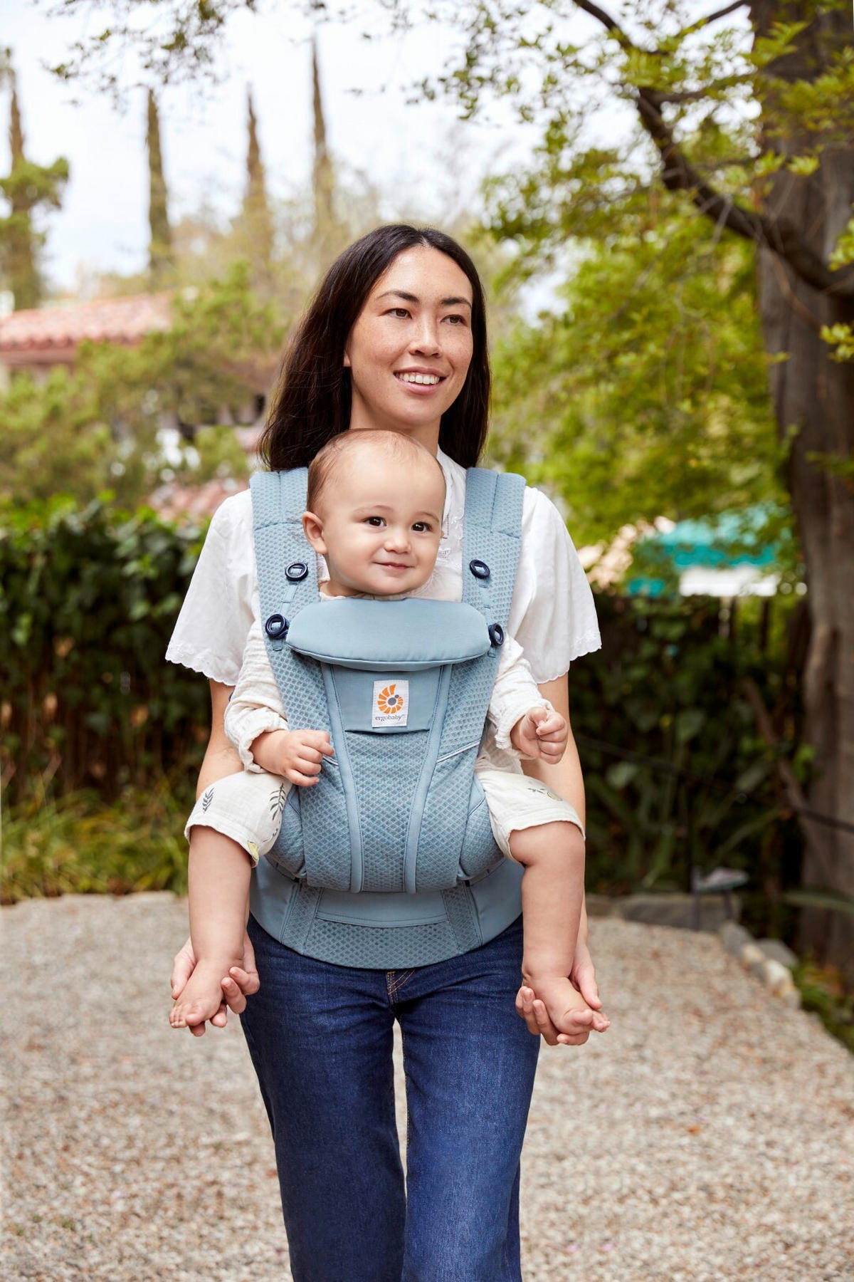 KENGUR NOSILJKA  Omni Breeze  - svetloplava, Osnovno, tekstil (0,7kg) - Ergo Baby