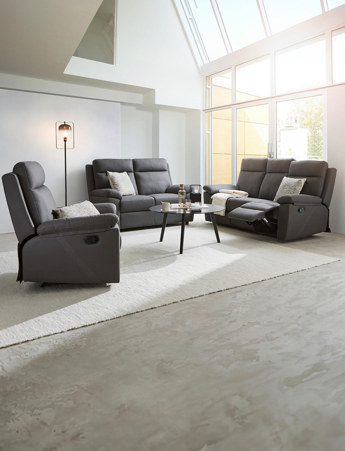 3-SITZER-SOFA  in Lederlook Grau  - Schwarz/Grau, KONVENTIONELL, Holz/Textil (199/103/92cm) - Livetastic