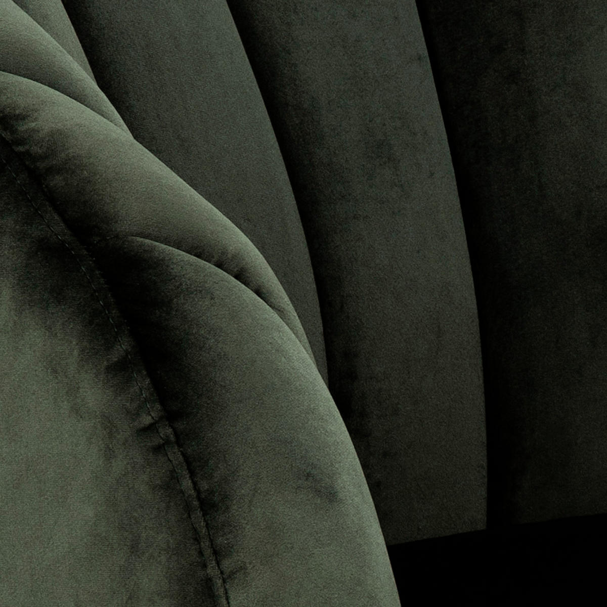 SESSEL Samt Dunkelgrün    - Dunkelgrün/Messingfarben, Design, Textil/Metall (76/81/76cm) - Ambia Home