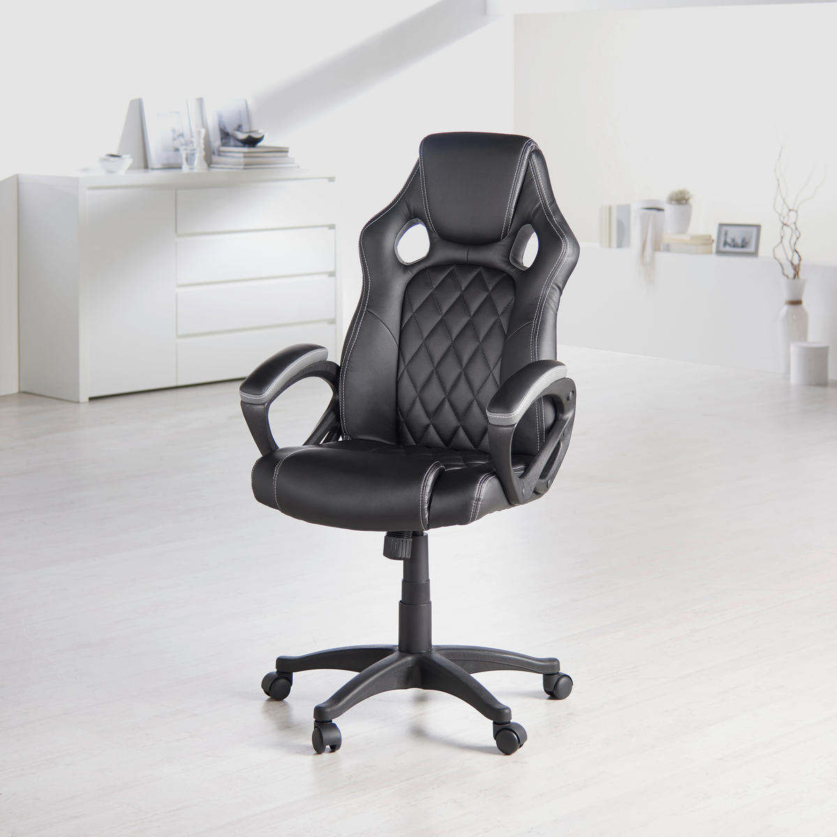 GAMINGSTUHL  in Lederlook Schwarz  - Weiss/Schwarz, Design, Kunststoff/Textil (63/113-122/70cm) - Xora