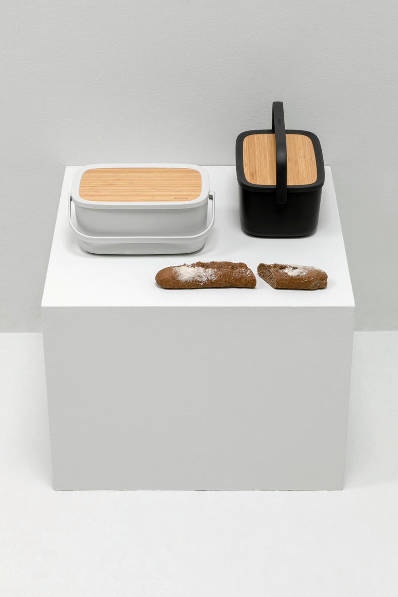 POSODA ZA KRUH   39.5/16.3/25.5 cm           - temno siva, Design, umetna masa/les (39.5/16.3/25.5cm) - Brabantia