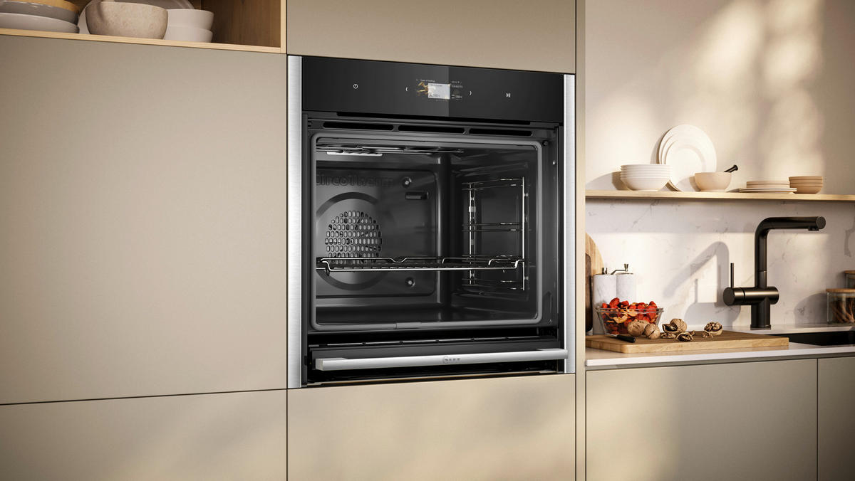 EINBAUBACKOFEN B64CS71N0  - Edelstahlfarben/Schwarz, Basics, Metall (59,5/59,6/54,8cm) - Neff