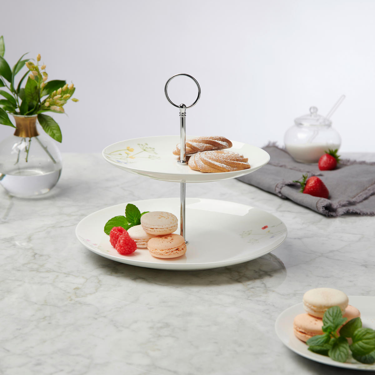 PLATOU ETAJAT PRĂJITURI cu 2 etaje - galben/alb, Lifestyle, ceramică/metal - Novel