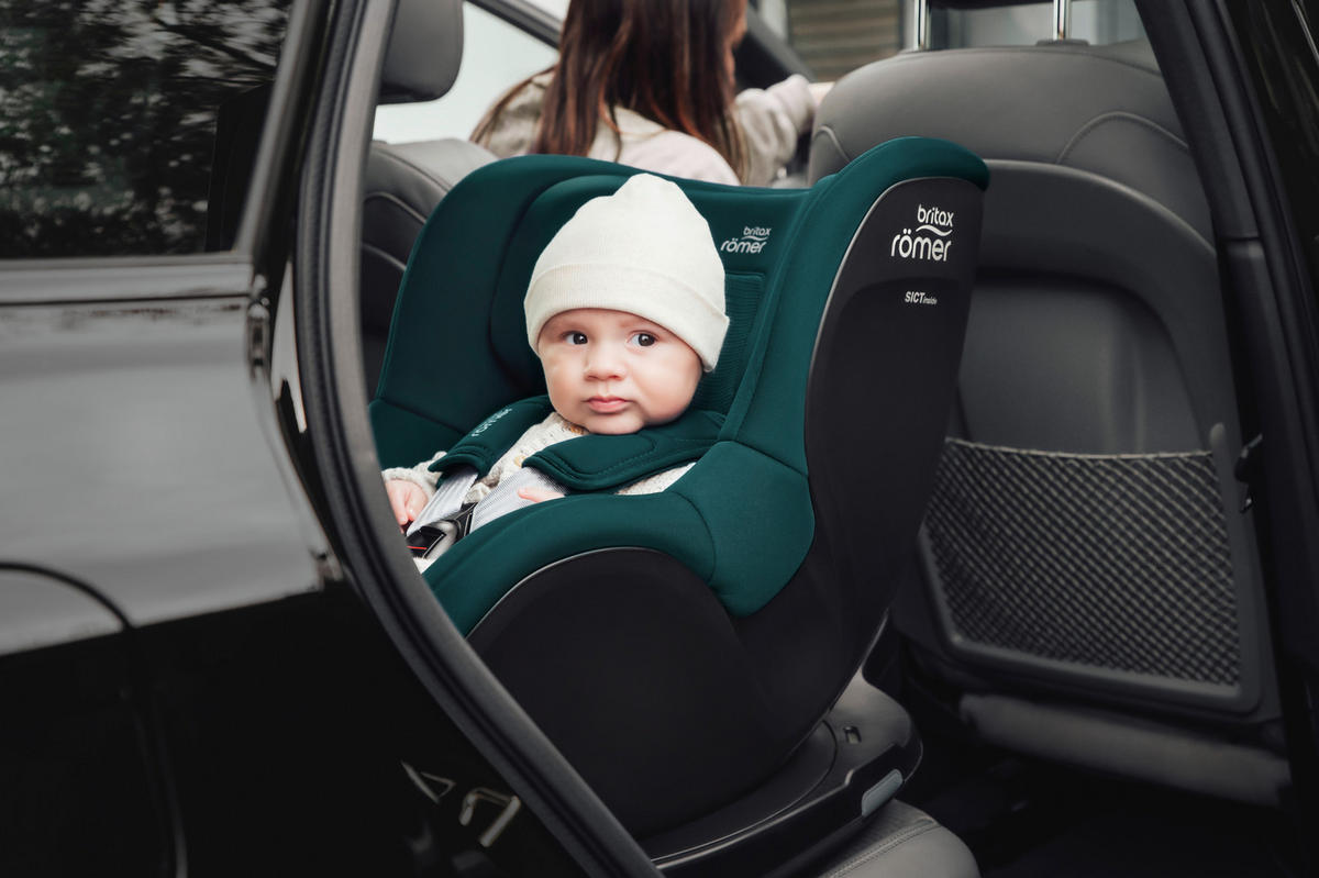 REBOARDER-KINDERSITZ DUALFIX 5Z  - Jadegrün, Basics, Textil (44/48/74cm) - Britax Römer