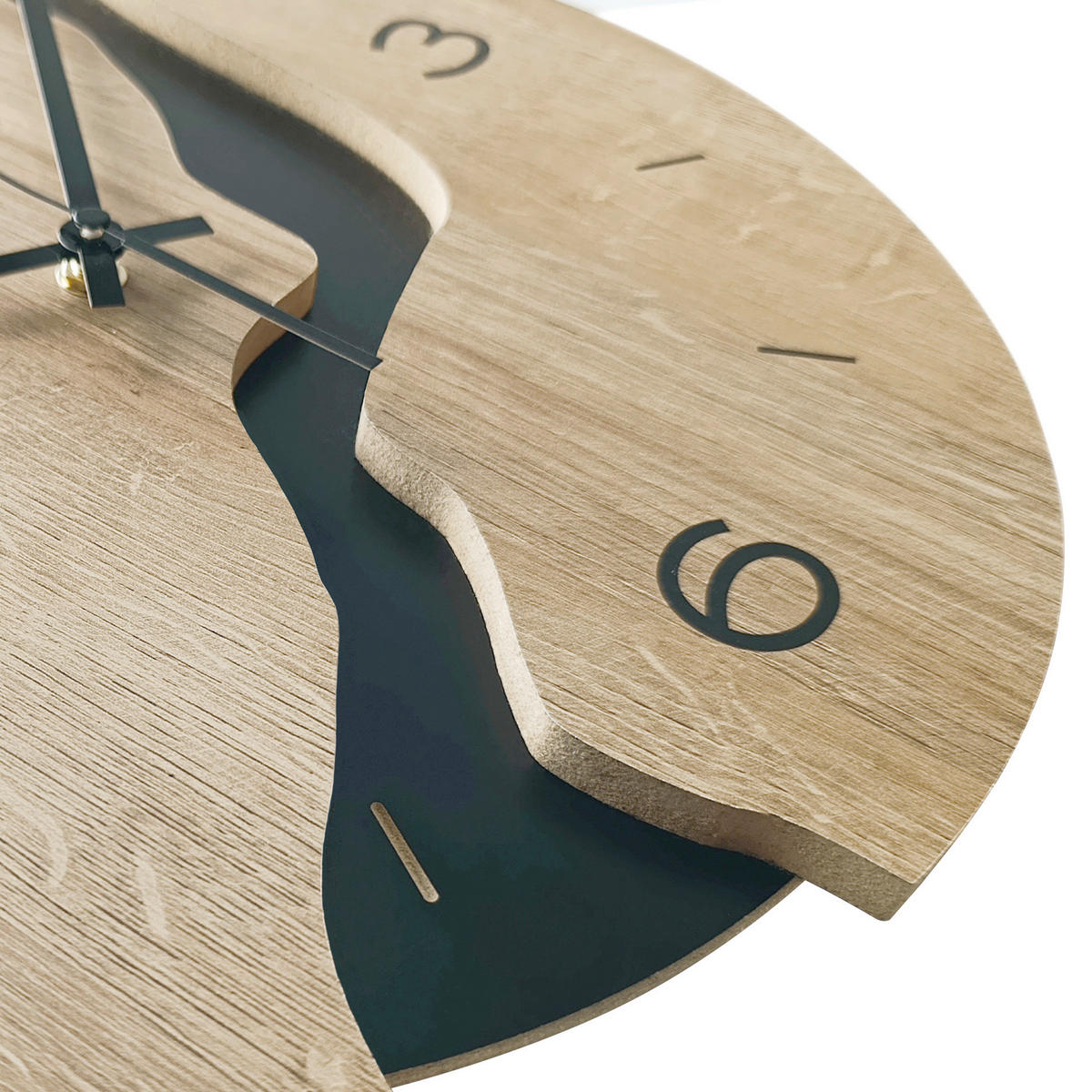 WANDUHR Schwarz, Eichefarben  - Eichefarben/Schwarz, Basics, Holz/Kunststoff (36cm)