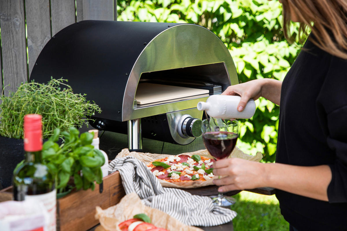 PIZZAOFEN  - Schwarz, KONVENTIONELL, Metall (52/39/49cm) - Gardenson