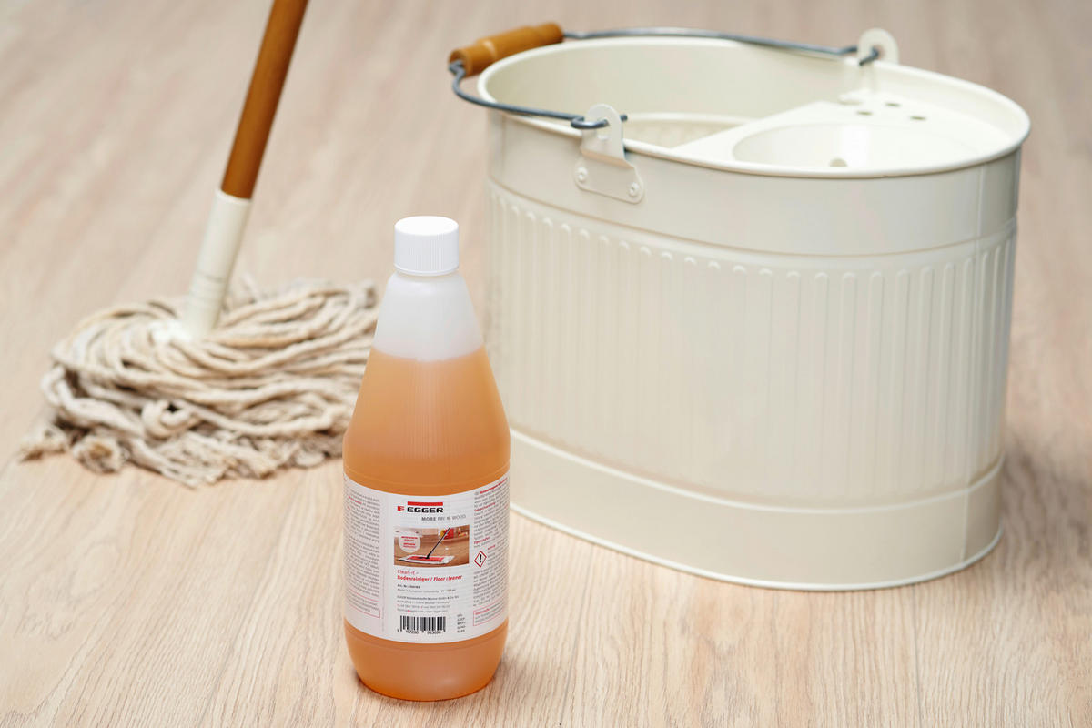 BODENPFLEGEMITTEL - Orange, Basics, Kunststoff (28/8/4.5cm) - Egger Holzwerkstoffe