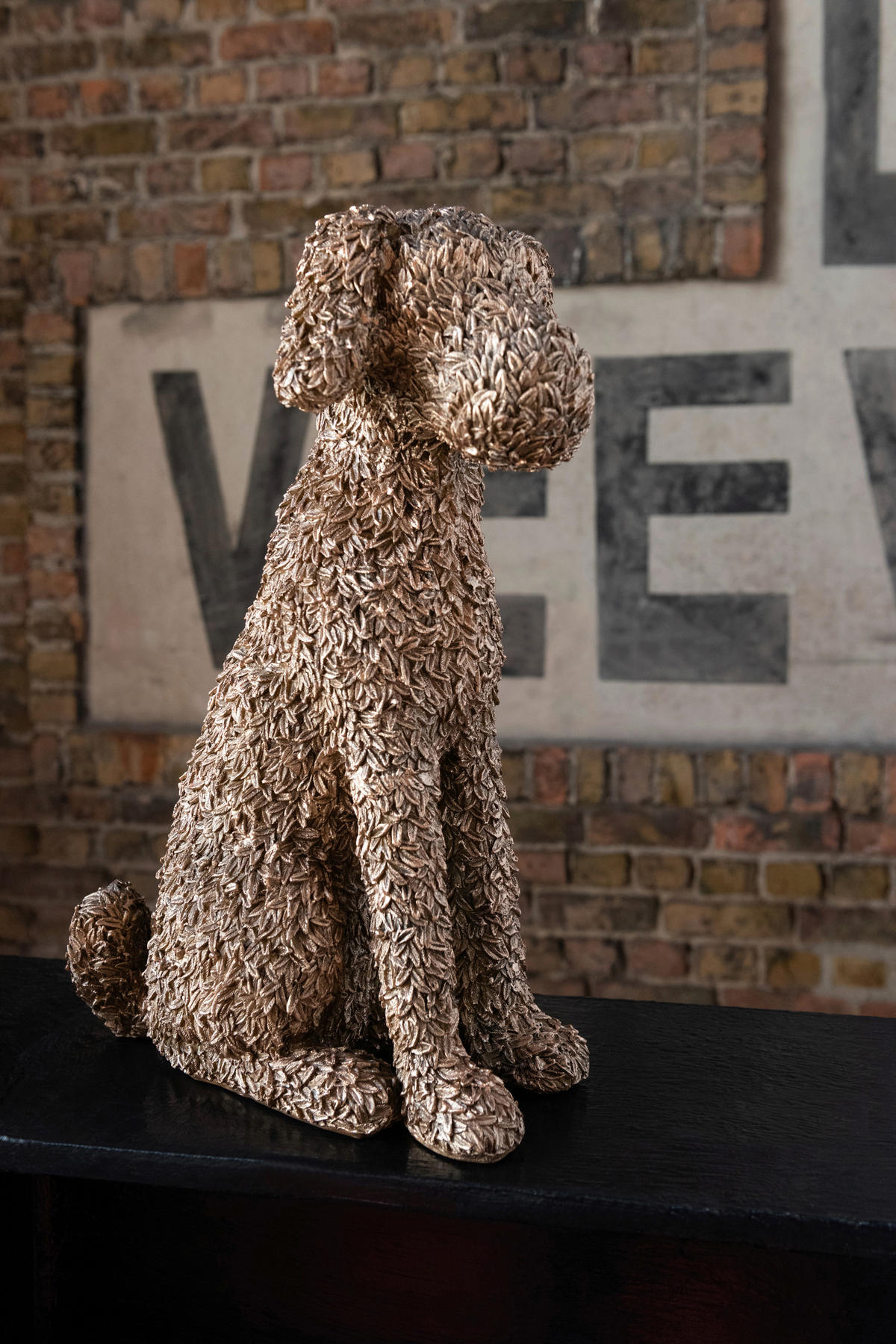 DEKOHUND - Goldfarben, Basics, Kunststoff (35,5/19/49cm)