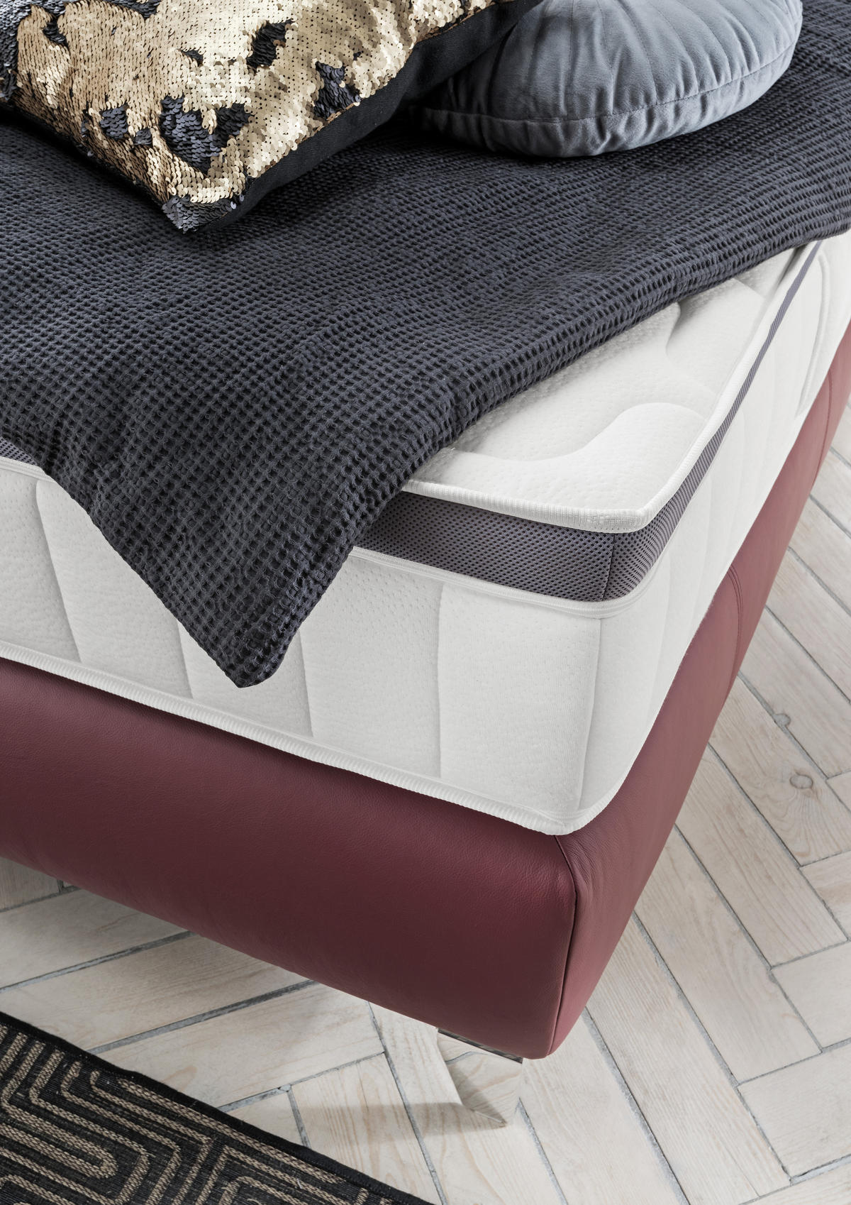 BOXSPRINGBETT 180/200 cm  in Bordeaux  - Chromfarben/Bordeaux, KONVENTIONELL, Leder/Textil (180/200cm) - Novel