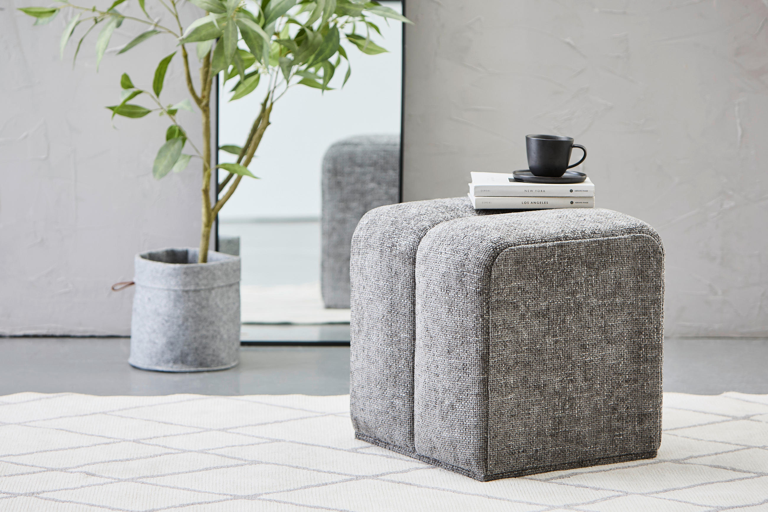 HOCKER Vliesstoff, Leinenoptik Dunkelgrau  - Dunkelgrau, Trend, Textil (45/45/42cm) - Xora