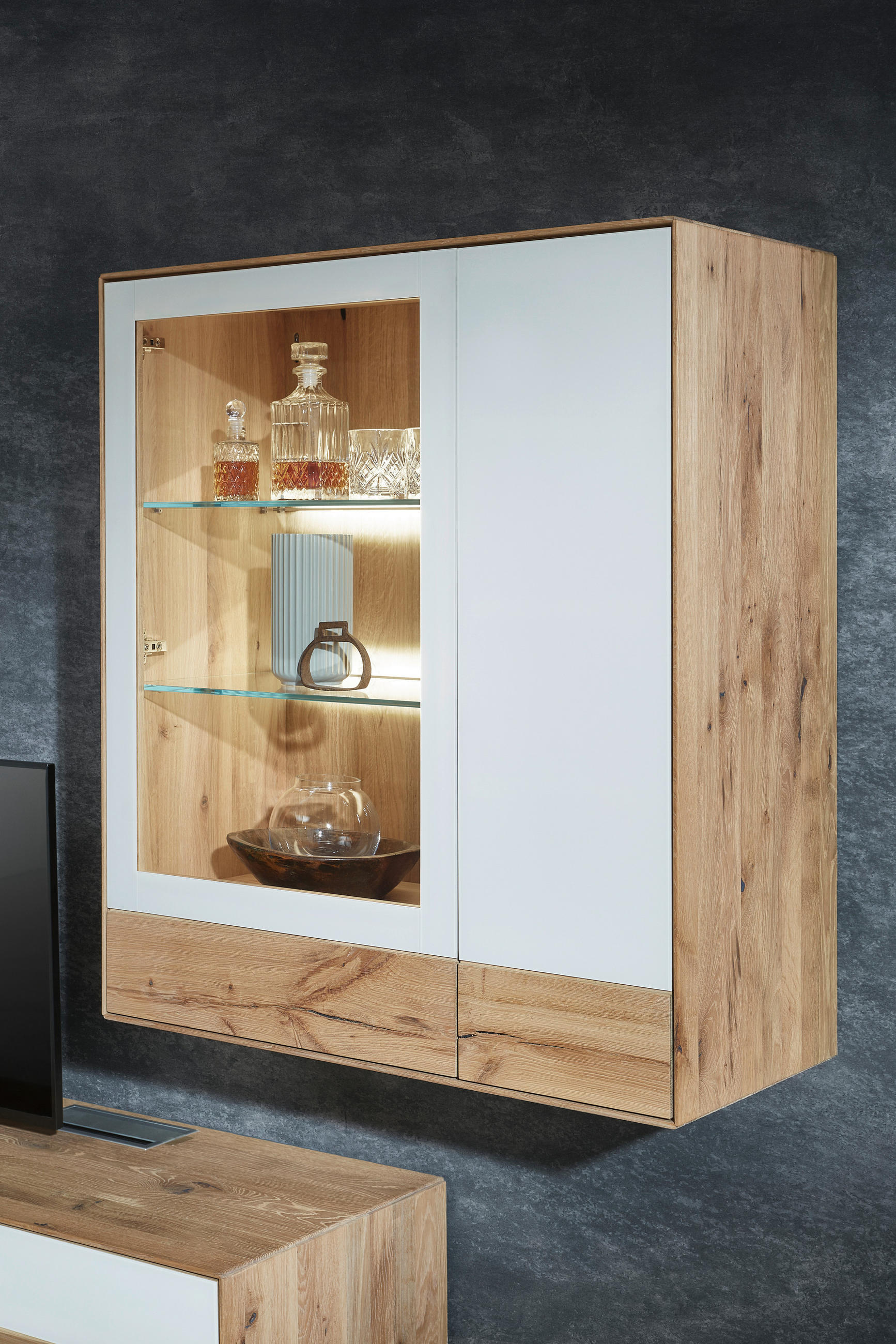 Thumbnail - Valnatura Wohnwand Solida, Weiß, Eiche, Holz, Glas, Asteiche, massiv, 6 Fächer, 1 Schublade(n) Schubladen, 297x206x48 cm...