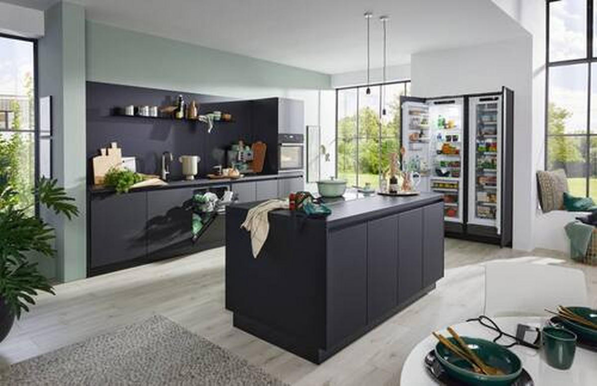 Bucătărie La Comandă   - culoare lemn stejar/negru, Design, material pe bază de lemn - Dieter Knoll