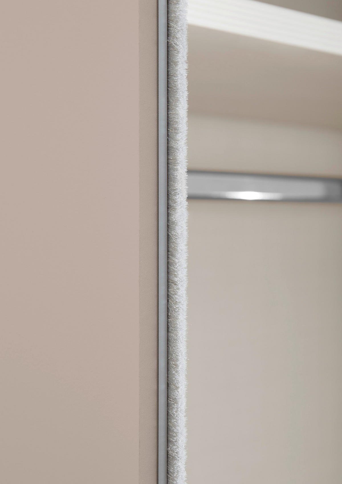 SCHWEBETÜRENSCHRANK  in Weiß  - Alufarben/Weiß, Design, Glas/Holzwerkstoff (249/222/68cm) - Moderano