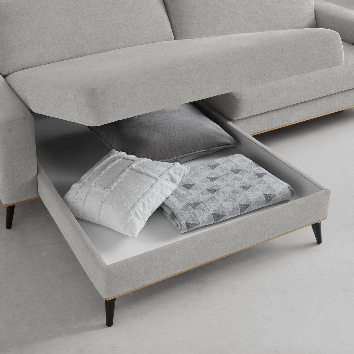 ECKSOFA in Chenille Beige  - Beige/Schwarz, Konventionell, Holz/Textil (167/234cm) - MID.YOU
