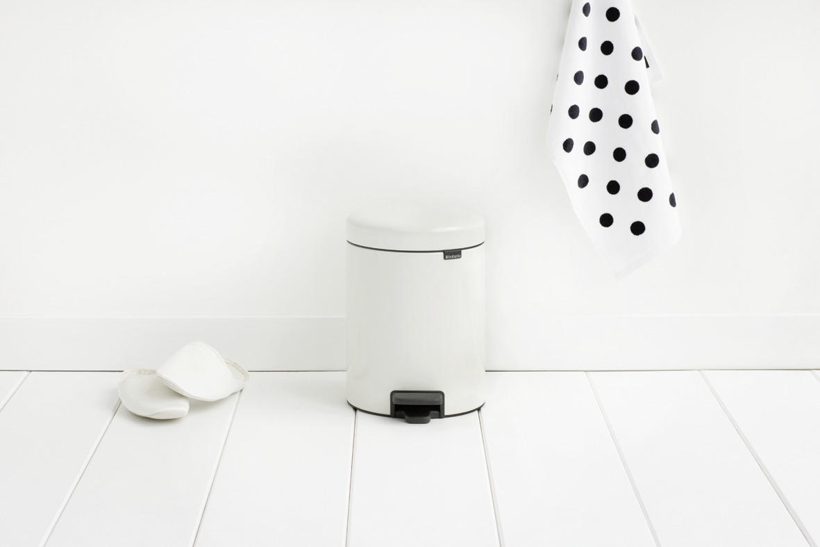 KOŠ ZA SMETI - bela, Basics, kovina/umetna masa (20.5/29.1/27.2cm) - Brabantia