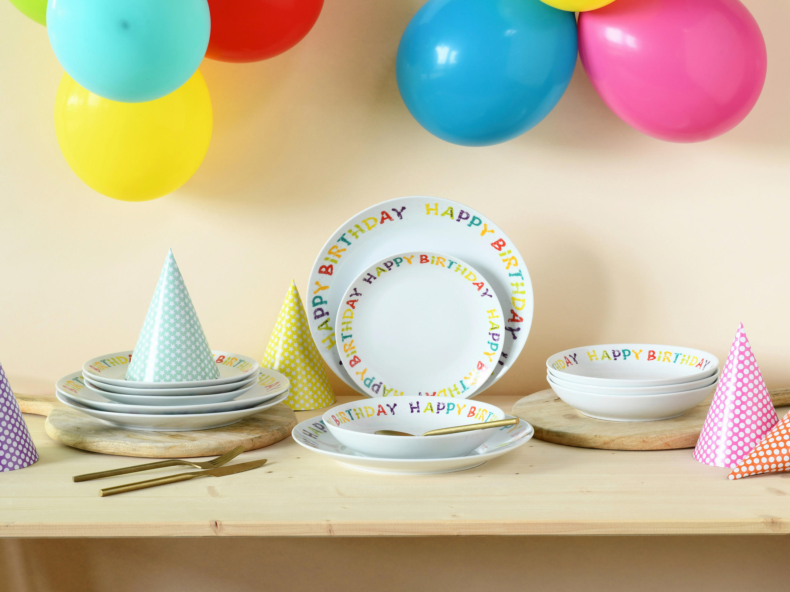 TAFELSERVICE Happy Birthday, Tellerset 12-tlg 12-teilig  - Multicolor, Basics, Keramik - Creatable