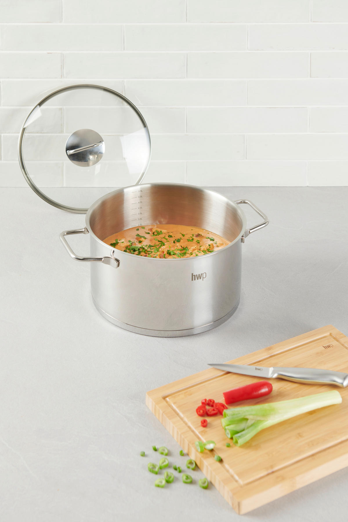 OALĂ PENTRU CARNE 5,5 l  - străveziu/culoare inox, Basics, sticlă/metal (24/13,5cm) - Homeware Profession.